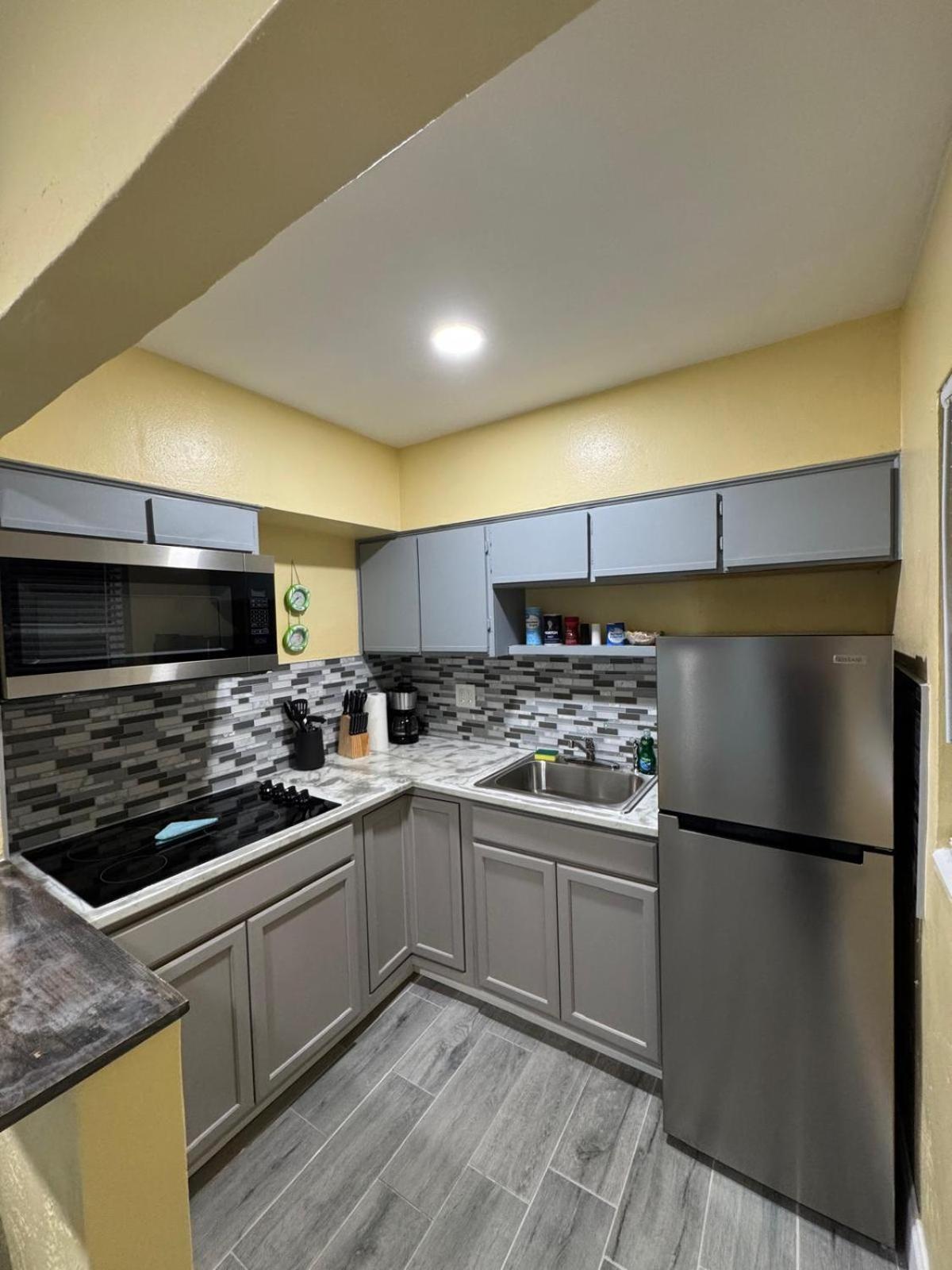 Gorgeous Beach Condo سانت بطرسبرج المظهر الخارجي الصورة